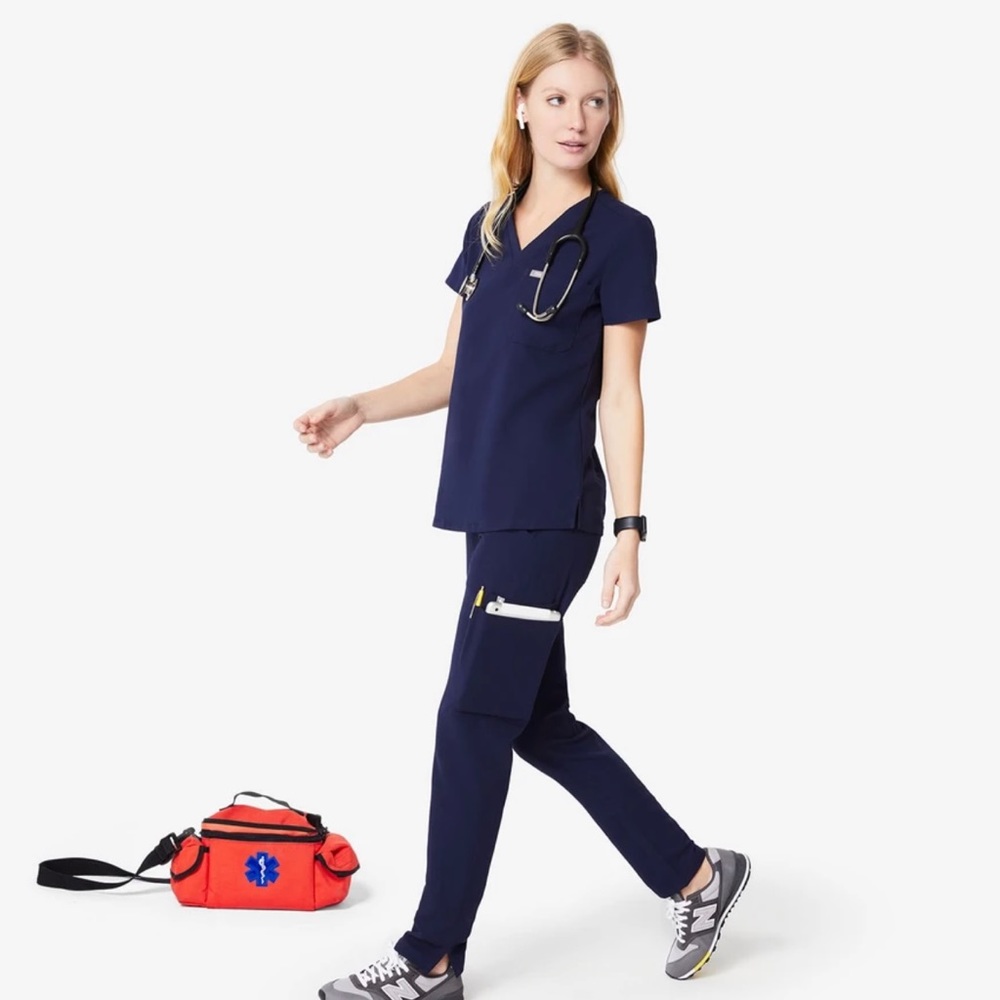 FIGS YOLA™ Skinny Scrub Pants (Tall) / Navy